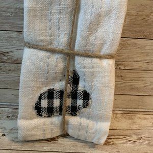 NWT Bunny Hill Buffalo Check Easter/Spring Napkins, Set of 4